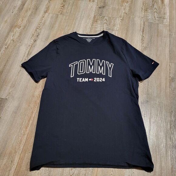 Tommy Hilfiger Regular Fit Tommy Team 2024 Graphic Shirt Mens Size Large - Picture 1 of 6